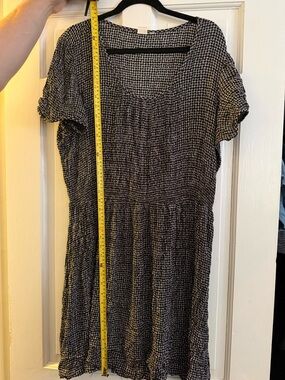 GAP Black and White Houndstooth Short Sleeve Dress